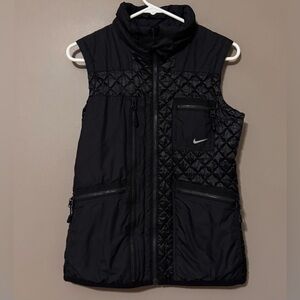NIKE Primaloft Black Quilted Puffer Multi Zip Utility Cargo Vest Womens Medium